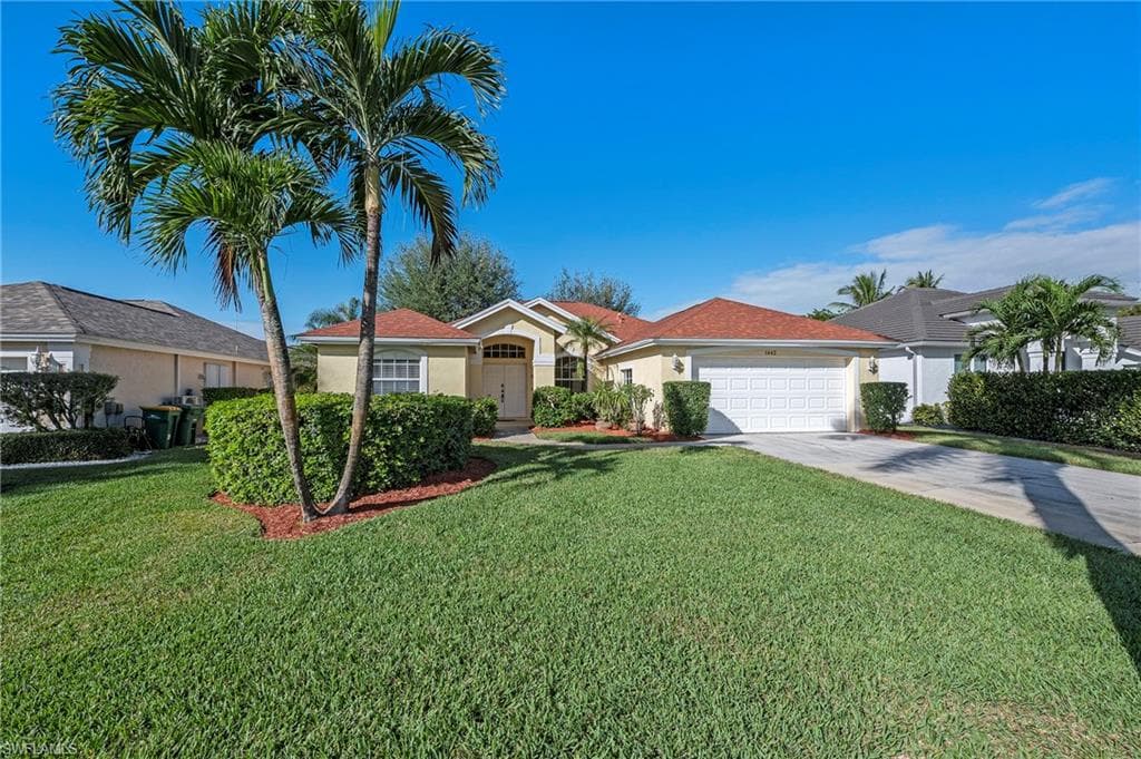 1442 Vintage Ln, Naples, FL 34104-4