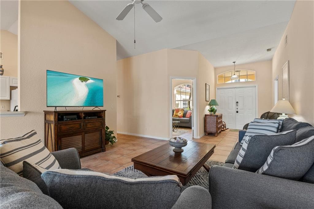 1442 Vintage Ln, Naples, FL 34104-8