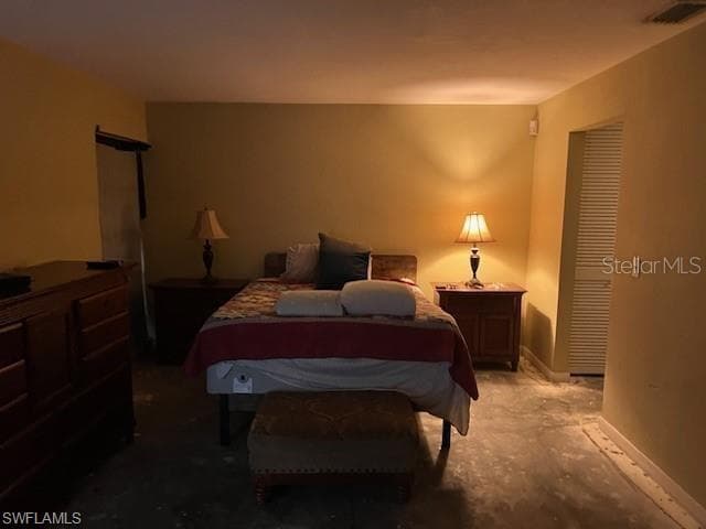 547 Eastwood Dr, Naples, FL 34110-11