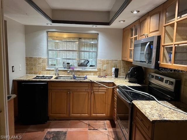 547 Eastwood Dr, Naples, FL 34110-14