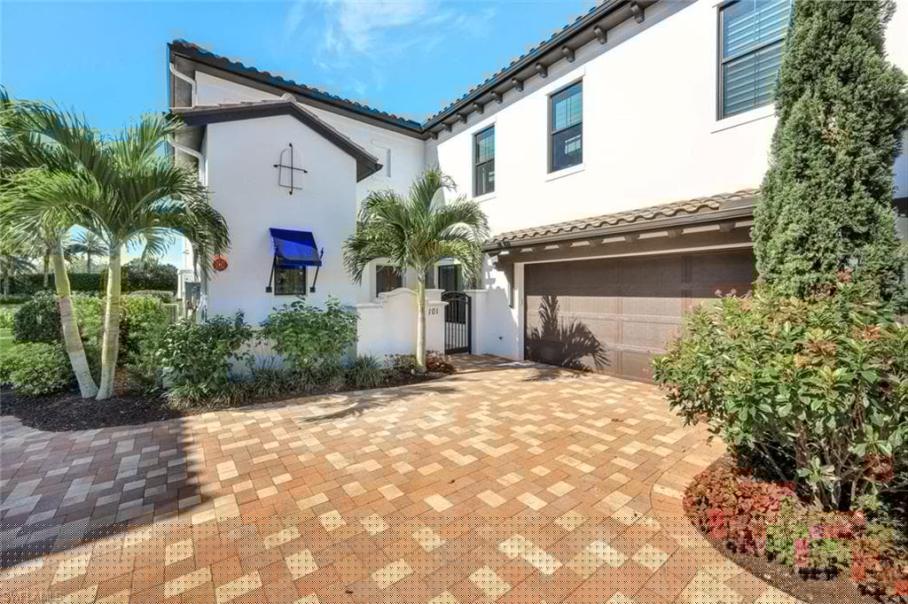 16340 Corsica Way 101, Naples, FL 34110-1