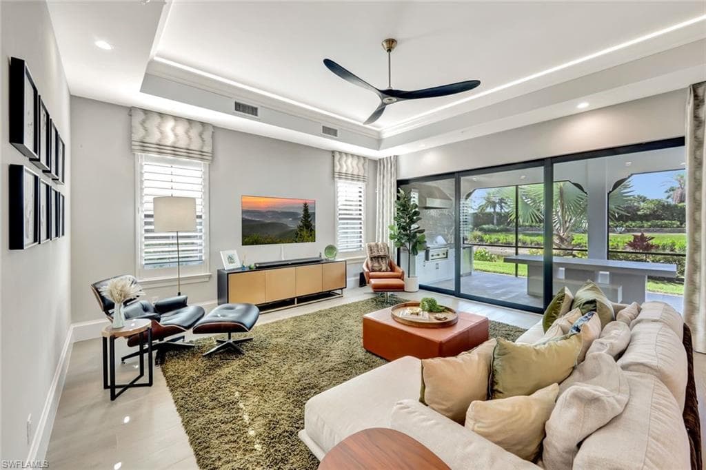 16340 Corsica Way 101, Naples, FL 34110-4