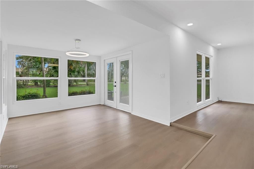 4293 Island Cir 2, Fort Myers, FL 33919-2
