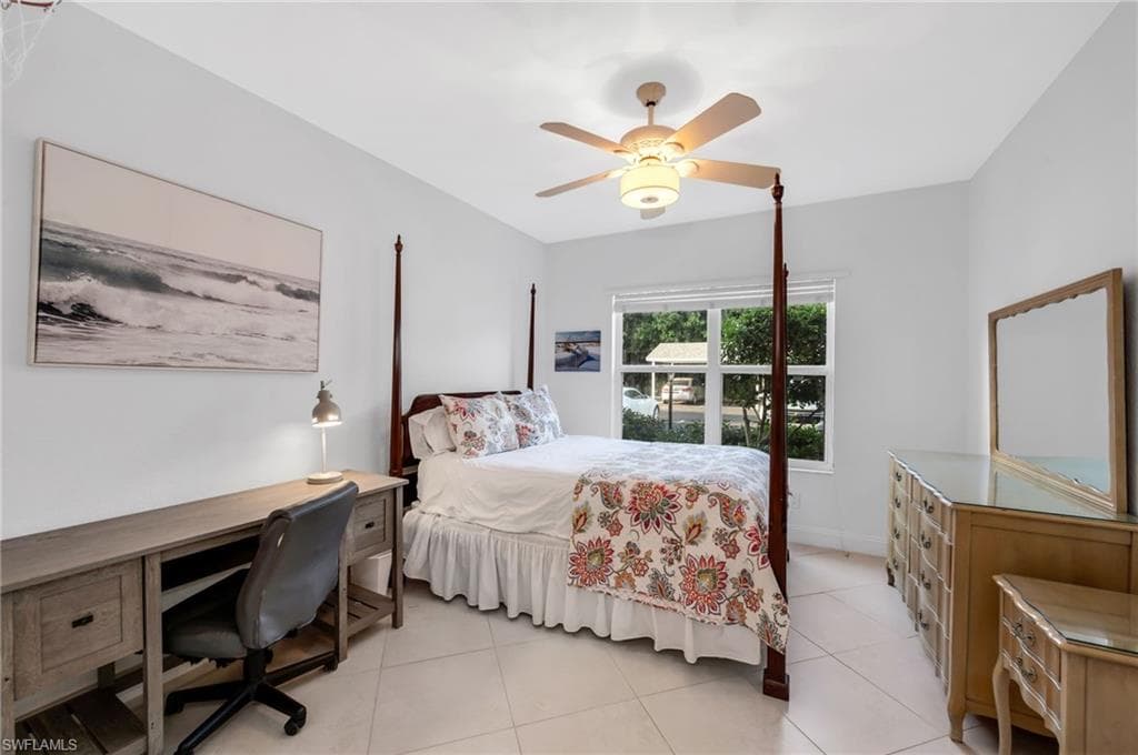 1240 Sarah Jean Cir M102, Naples, FL 34110-13