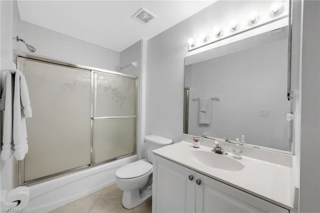 1240 Sarah Jean Cir M102, Naples, FL 34110-14