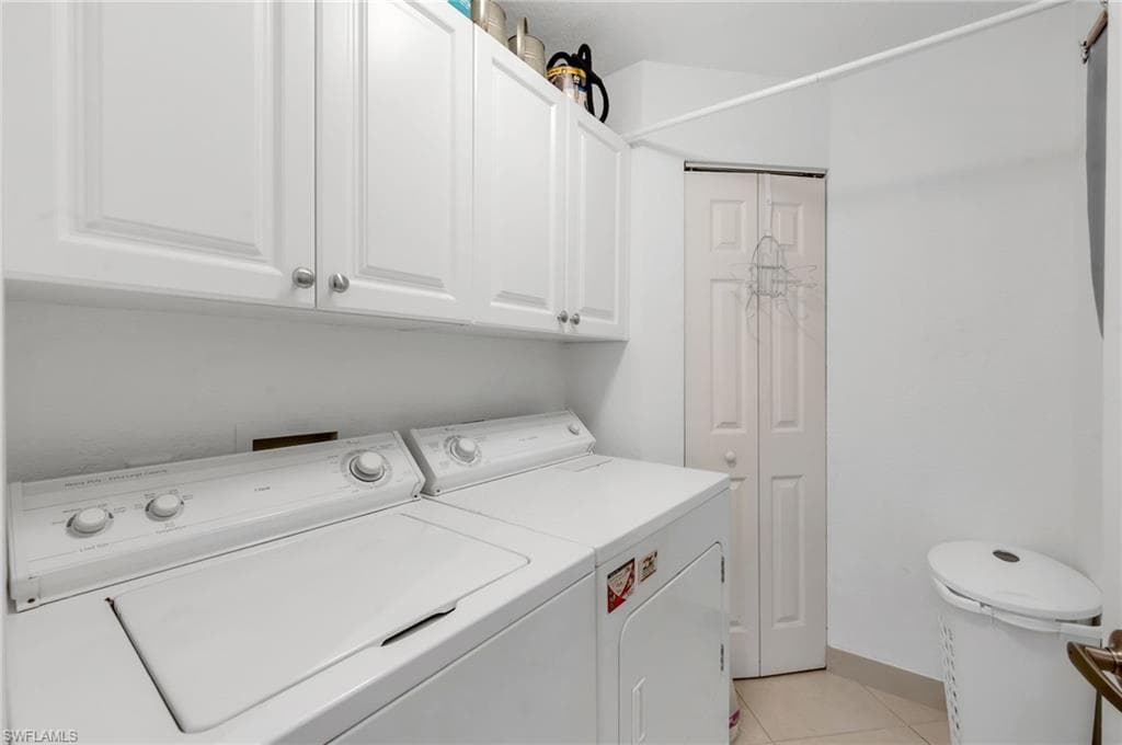 1240 Sarah Jean Cir M102, Naples, FL 34110-15