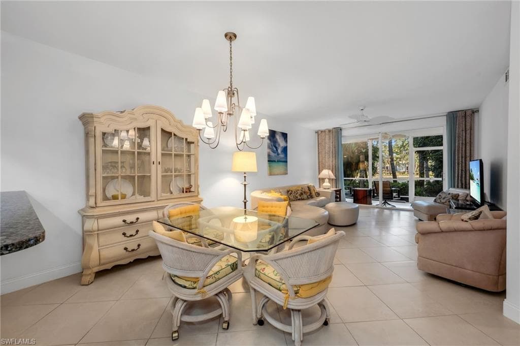 1240 Sarah Jean Cir M102, Naples, FL 34110-7