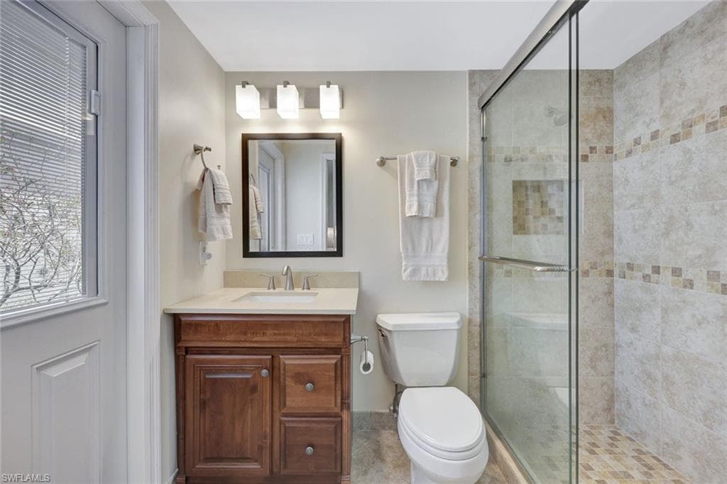 5929 Chanteclair Dr 8, Naples, FL 34108-22