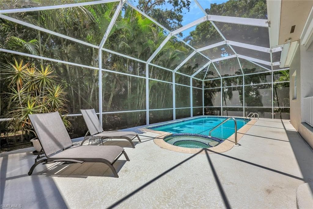 5929 Chanteclair Dr 8, Naples, FL 34108-23
