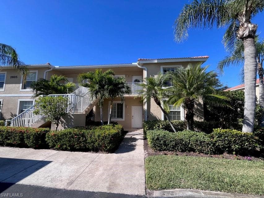 2805 Cypress Trace Cir 204, Naples, FL 34119-4