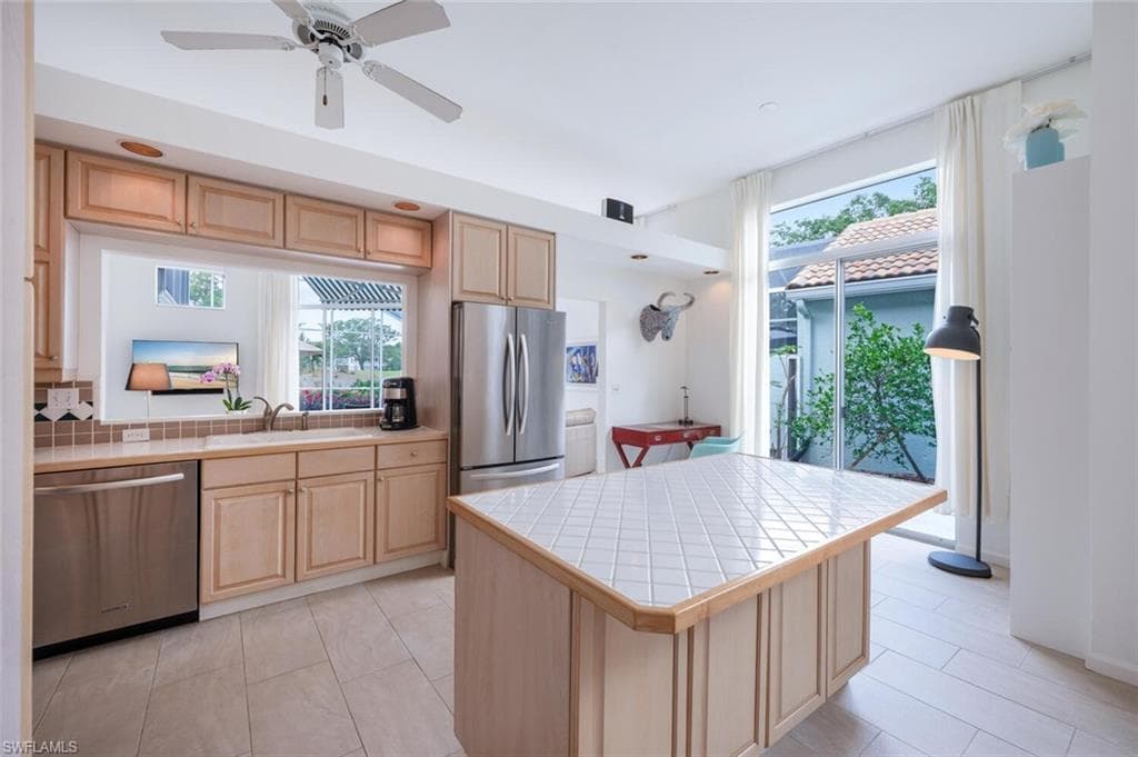 134 San Rafael Ln, Naples, FL 34119-13