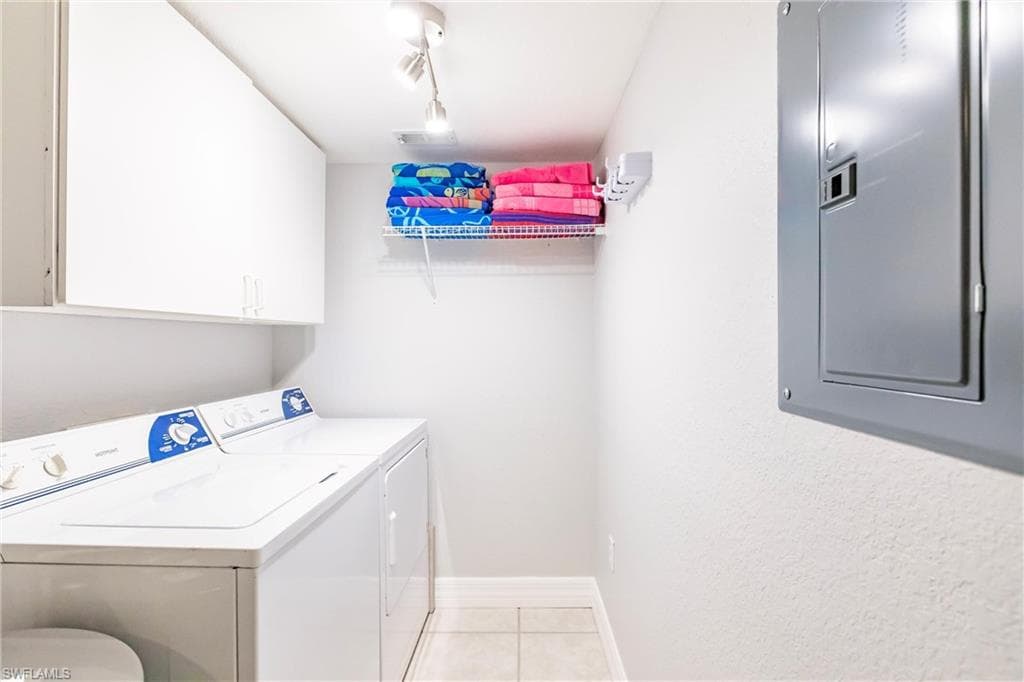 8244 Key Royal Cir 614, Naples, FL 34119-14