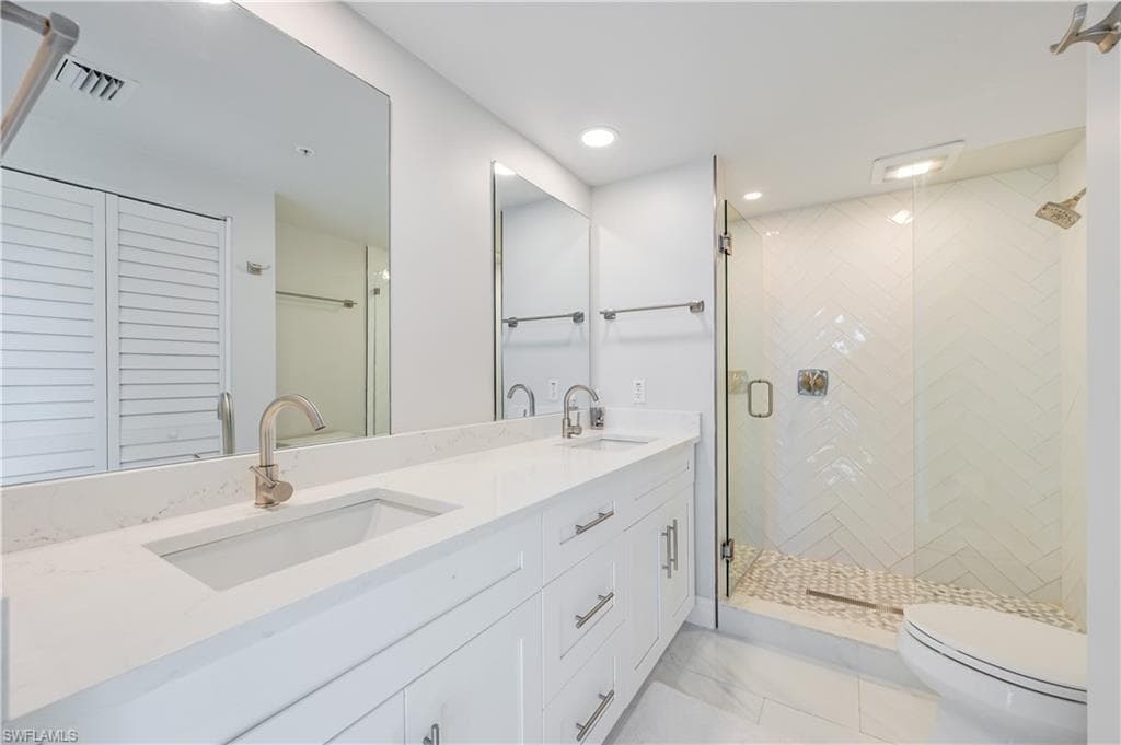 33 Bluebill Ave A404, Naples, FL 34108-13