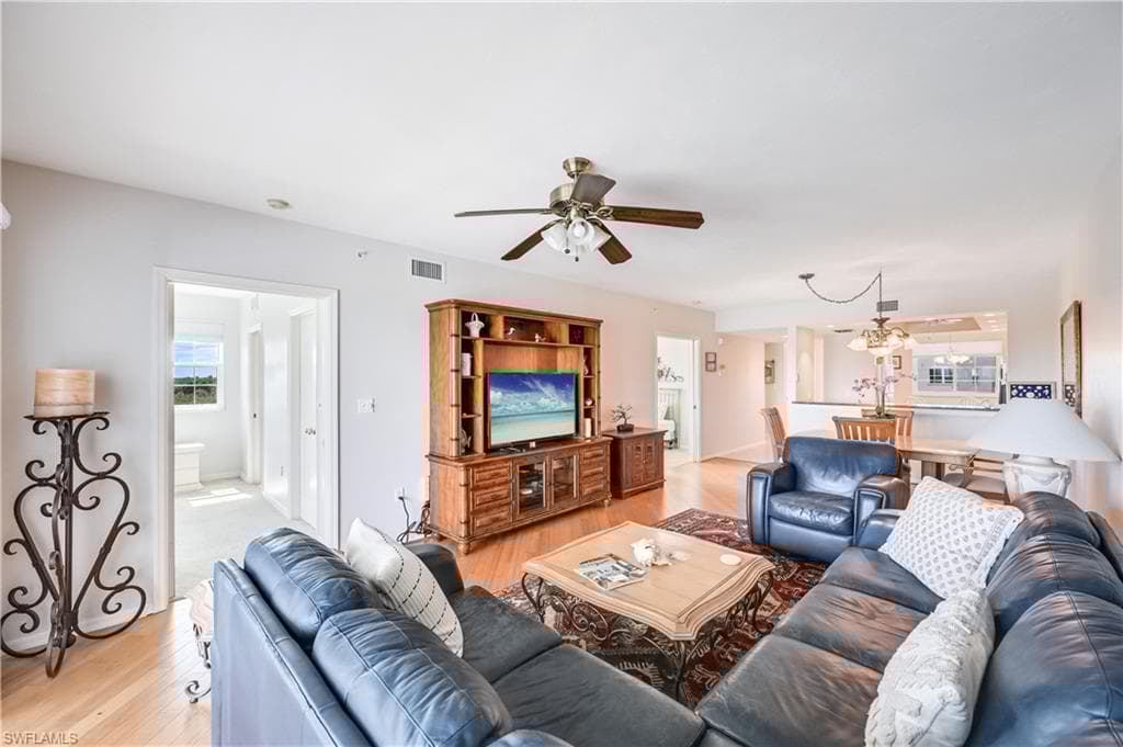 33 Bluebill Ave A404, Naples, FL 34108-33