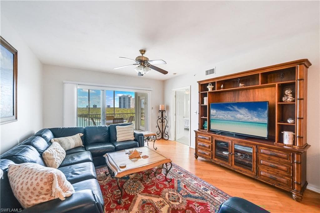 33 Bluebill Ave A404, Naples, FL 34108-45