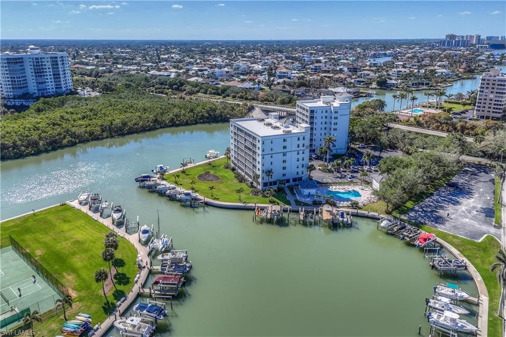 33 Bluebill Ave A404, Naples, FL 34108-7