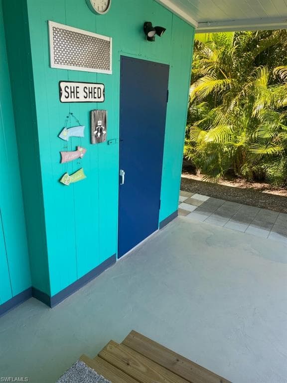 216 Rookery Rd, Naples, FL 34114-15