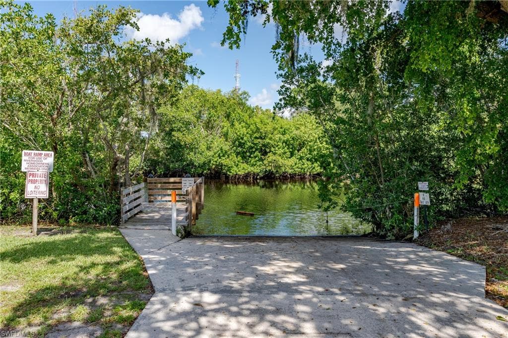 216 Rookery Rd, Naples, FL 34114-34