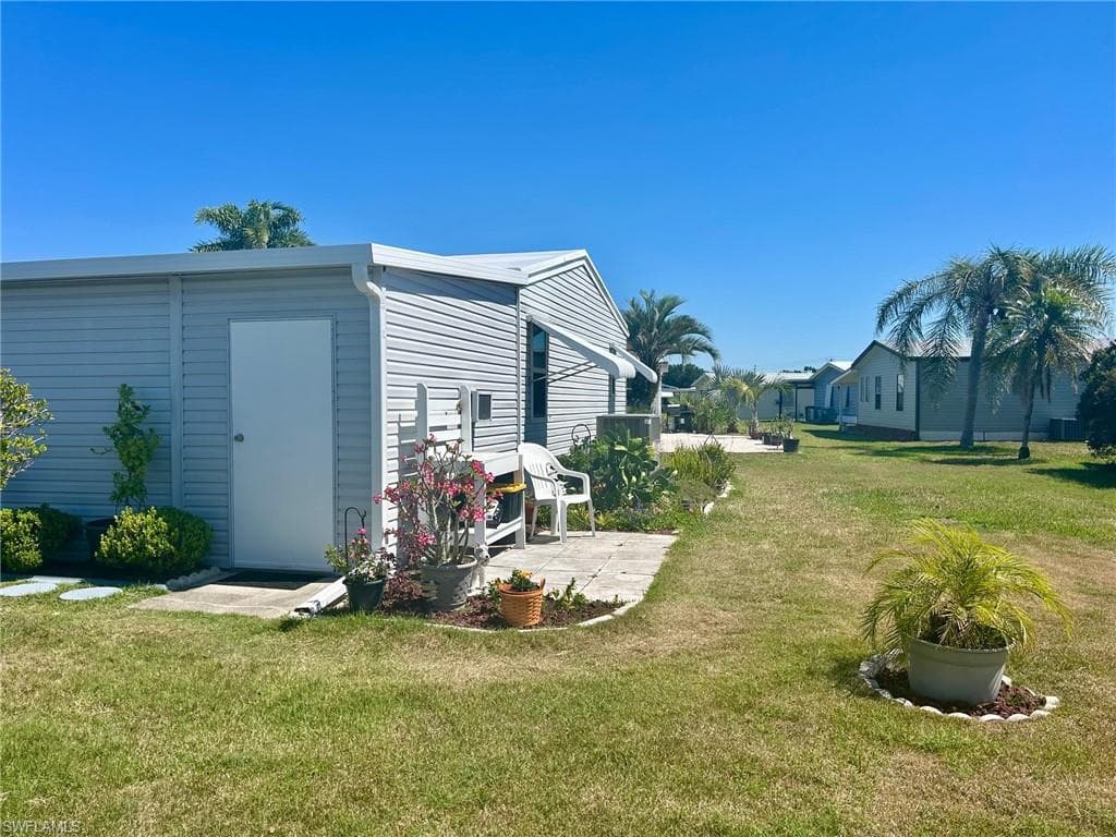 579 Portside Dr 579, North Port, FL 34287-35