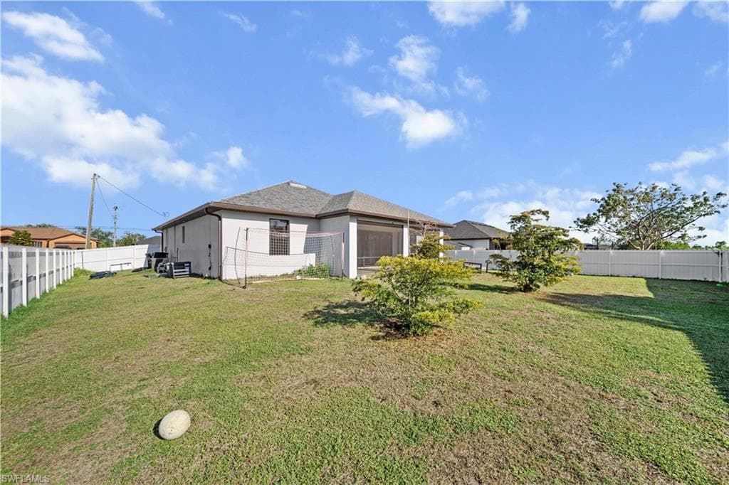 224 Chiquita Blvd N, Cape Coral, FL 33993-18