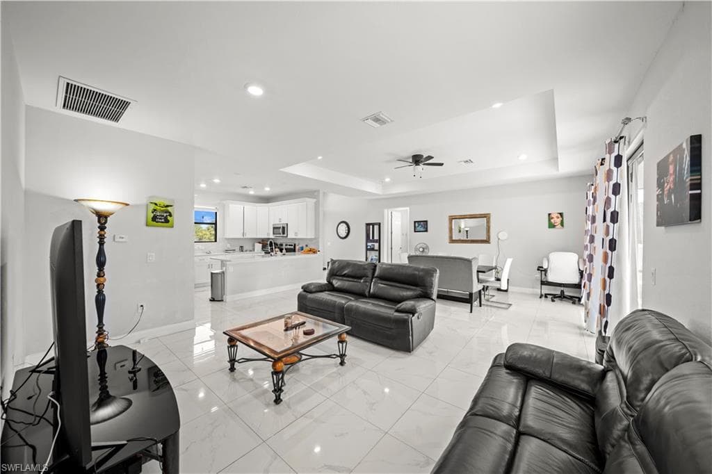 224 Chiquita Blvd N, Cape Coral, FL 33993-28