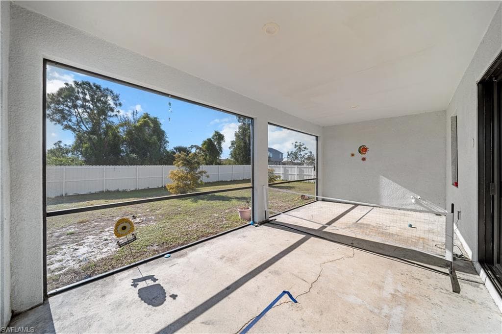 224 Chiquita Blvd N, Cape Coral, FL 33993-32