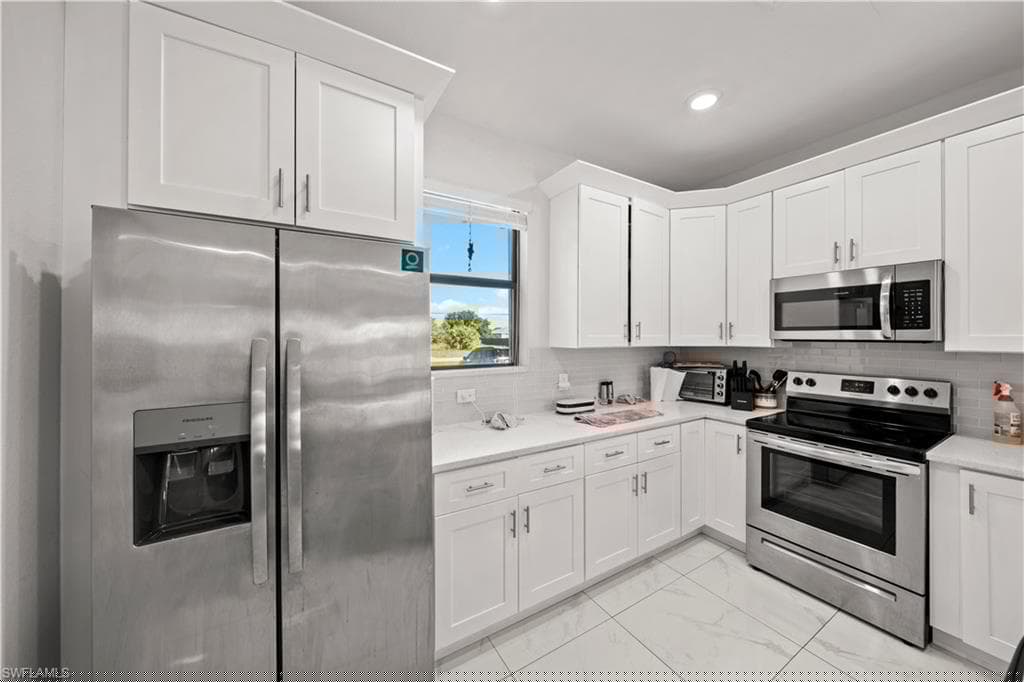 224 Chiquita Blvd N, Cape Coral, FL 33993-6