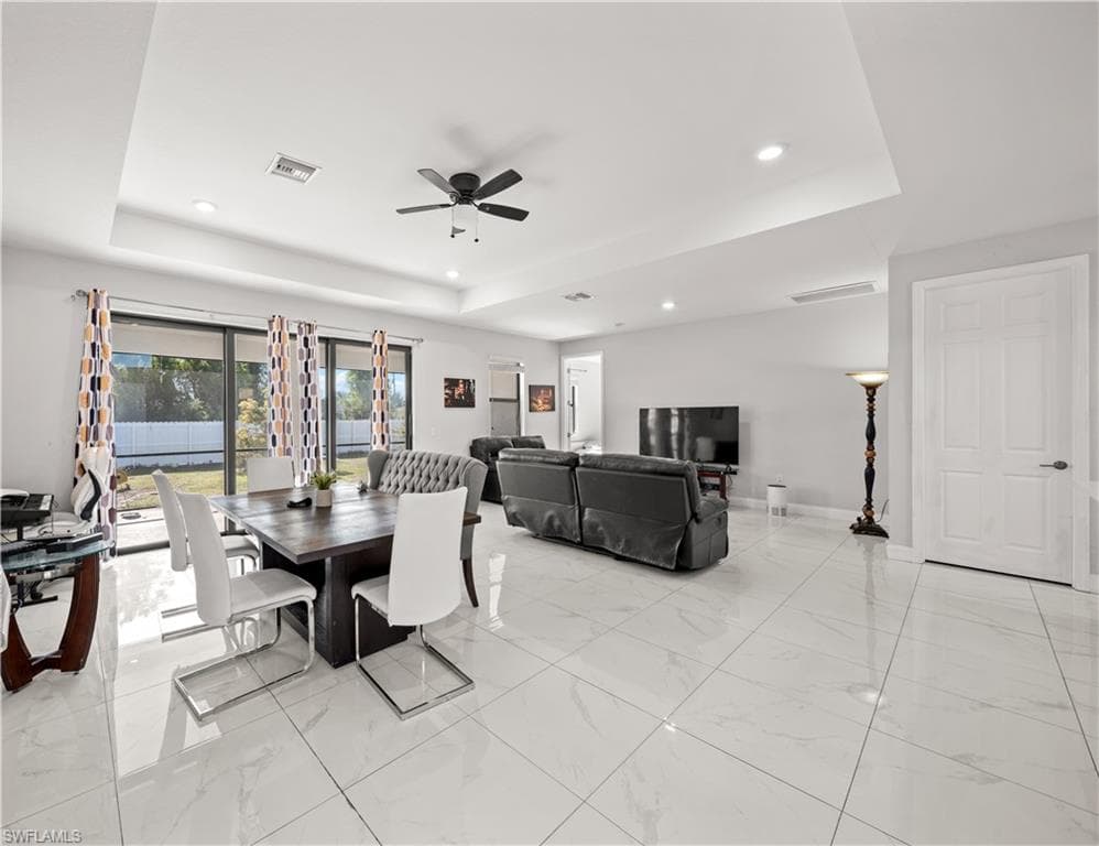 224 Chiquita Blvd N, Cape Coral, FL 33993-8