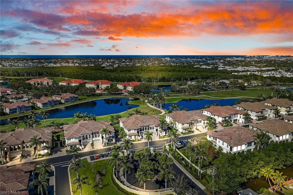 2505 Breakwater Way 3102, Naples, FL 34112-2