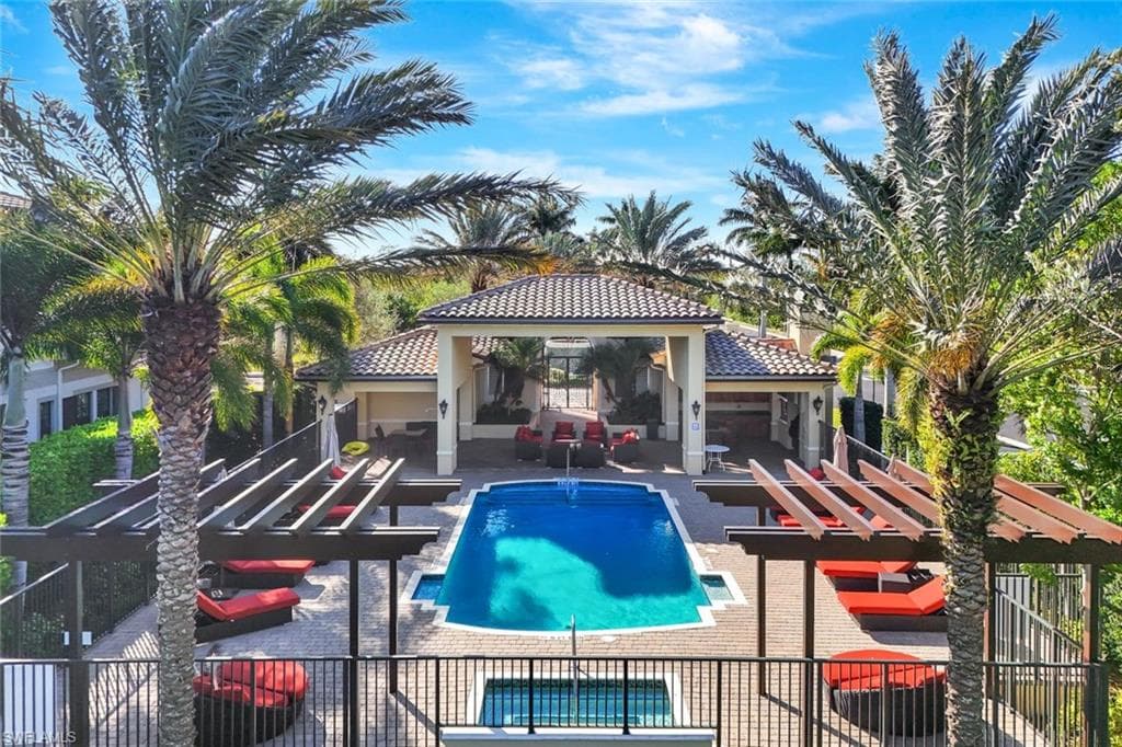 2505 Breakwater Way 3102, Naples, FL 34112-33