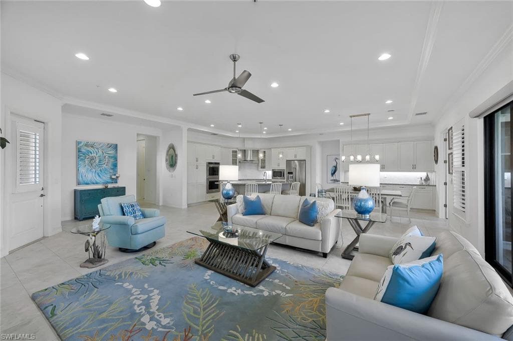 2505 Breakwater Way 3102, Naples, FL 34112-7