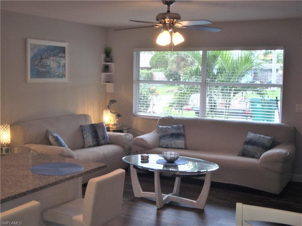 787 106th Ave N, Naples, FL 34108-21