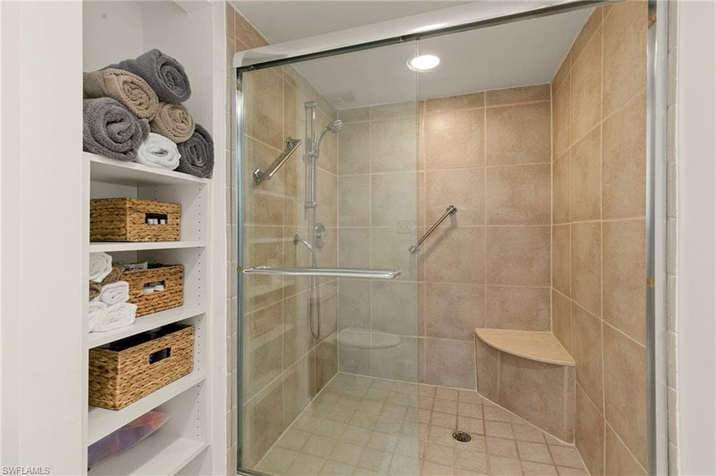 15171 Cedarwood Ln 3105, Naples, FL 34110-23