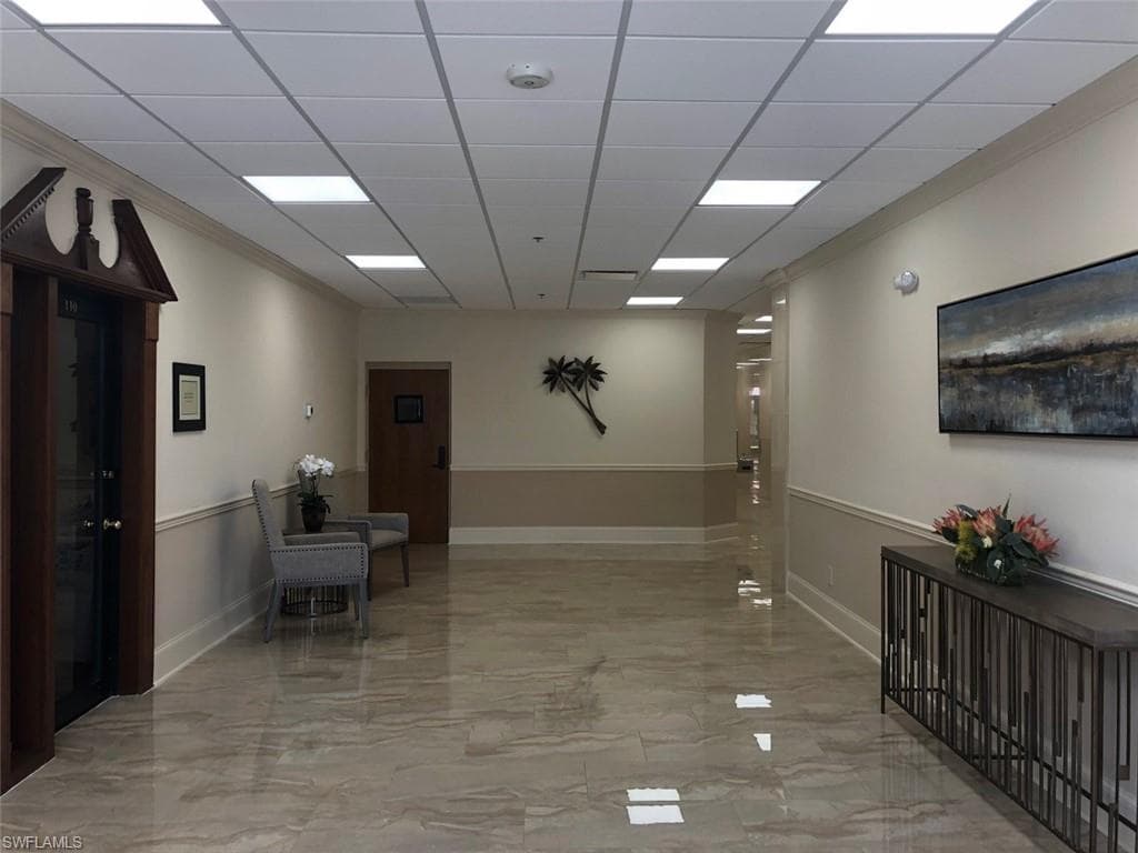 2375 Tamiami Trl N 304, Naples, FL 34103-4