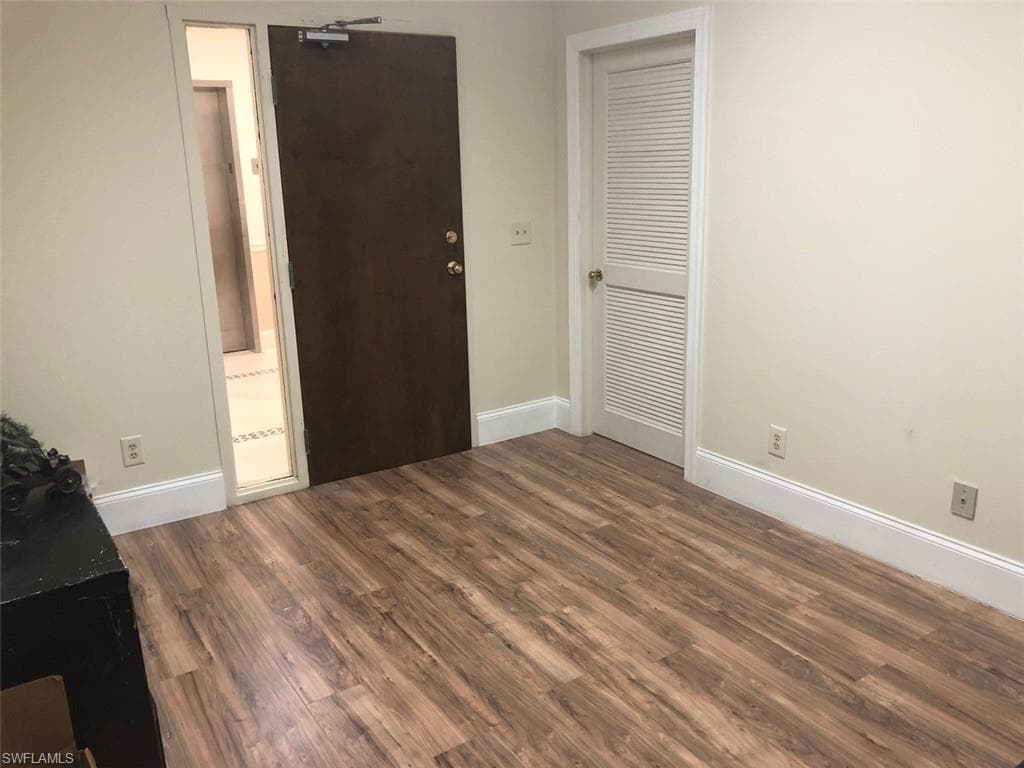 2375 Tamiami Trl N 304, Naples, FL 34103-5
