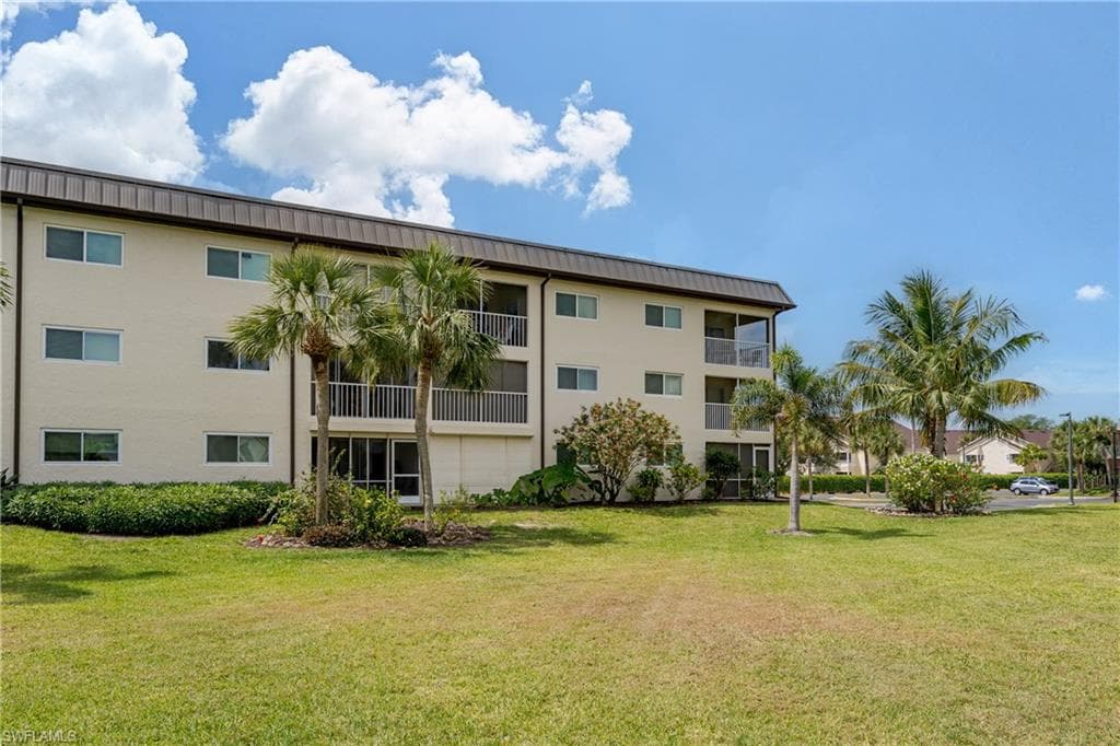 1014 Manatee Rd F102, Naples, FL 34114-22