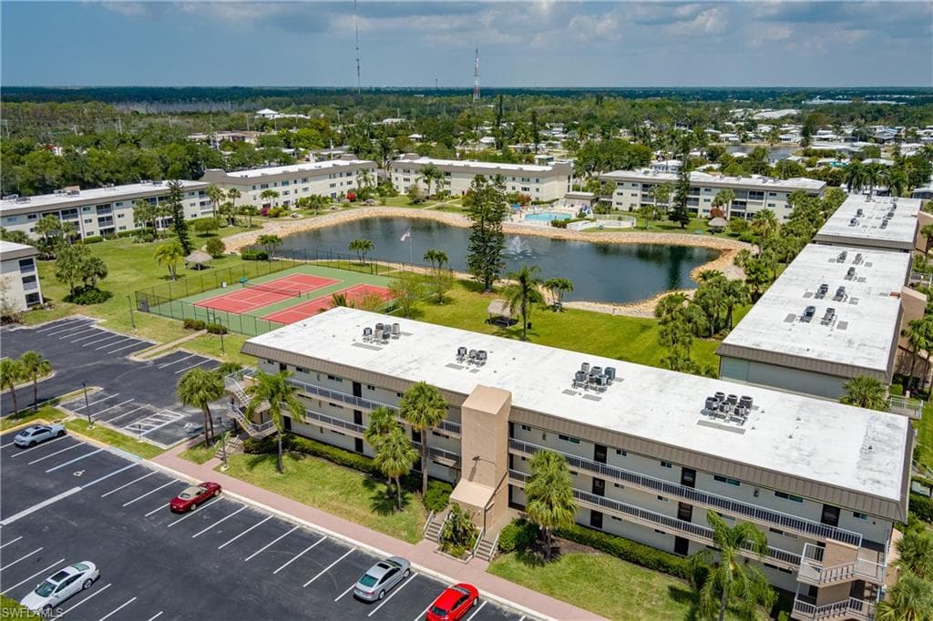 1014 Manatee Rd F102, Naples, FL 34114-37