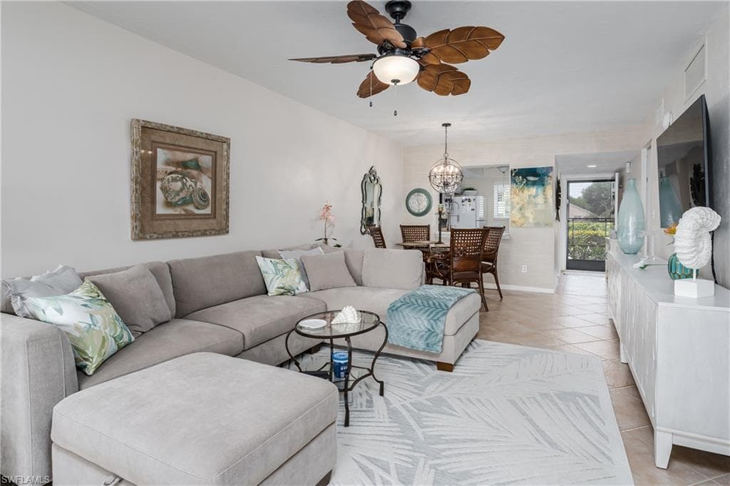 1014 Manatee Rd F102, Naples, FL 34114-8