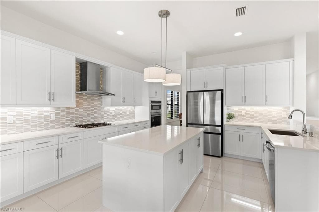 4455 Caldera Cir, Naples, FL 34119-15