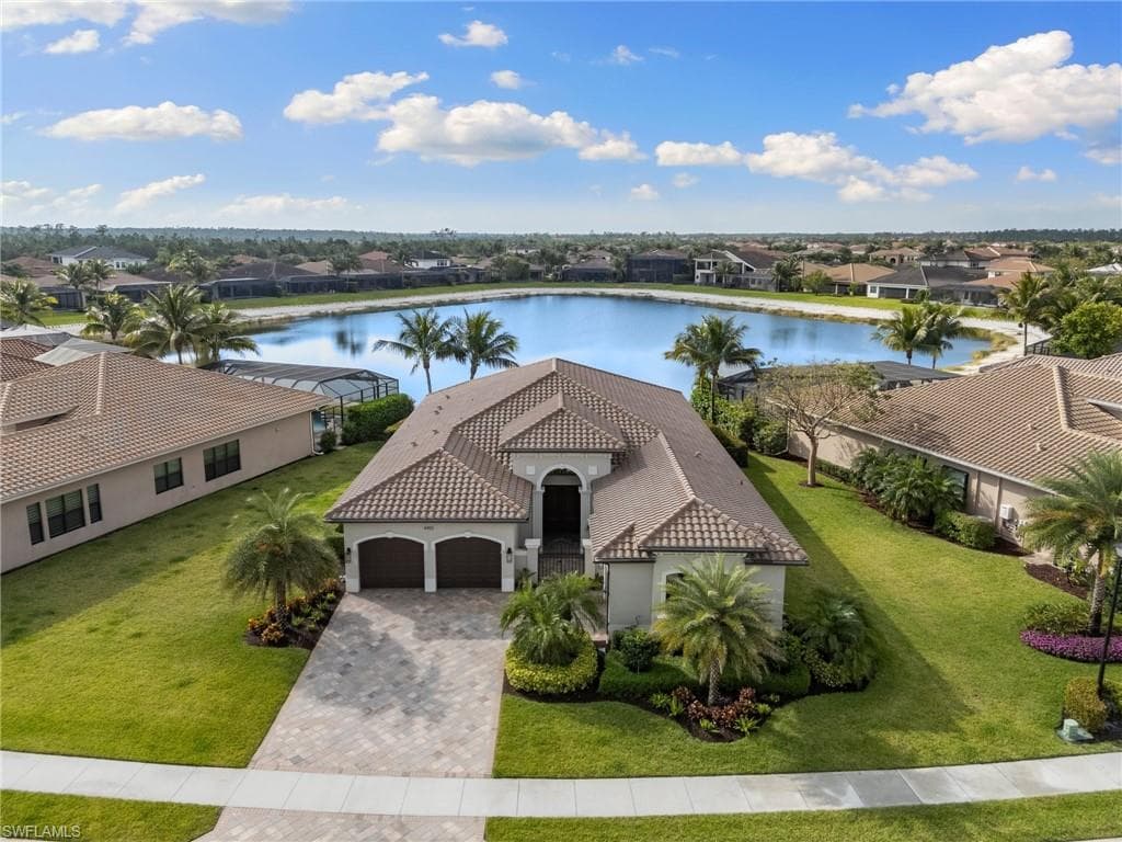 4455 Caldera Cir, Naples, FL 34119-2