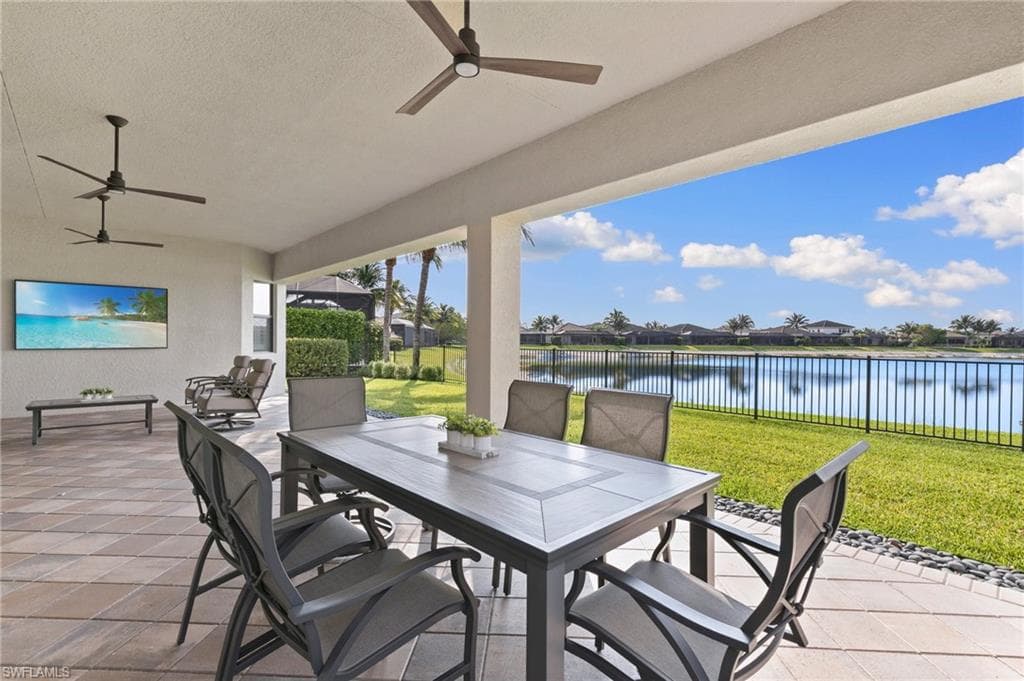 4455 Caldera Cir, Naples, FL 34119-40