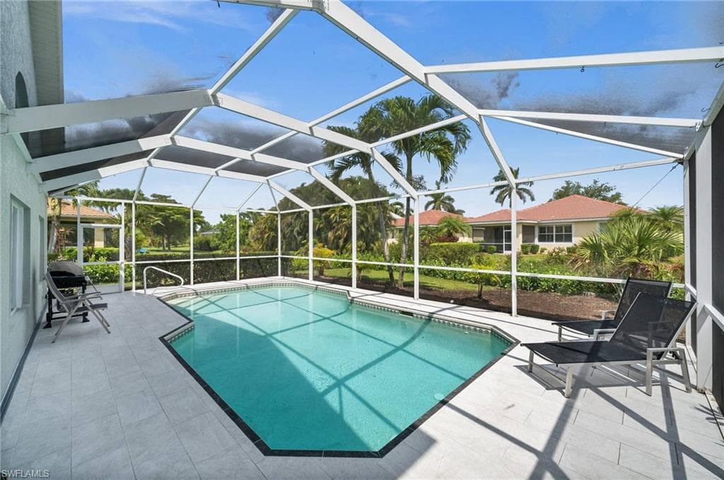 2513 Blackburn Cir, Cape Coral, FL 33991-17