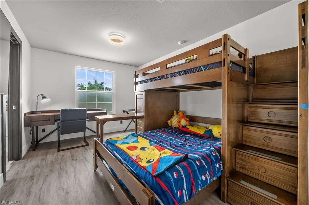 2513 Blackburn Cir, Cape Coral, FL 33991-28