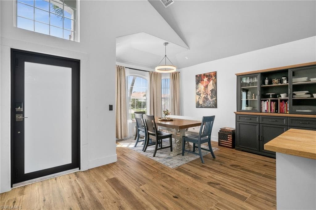 2513 Blackburn Cir, Cape Coral, FL 33991-3