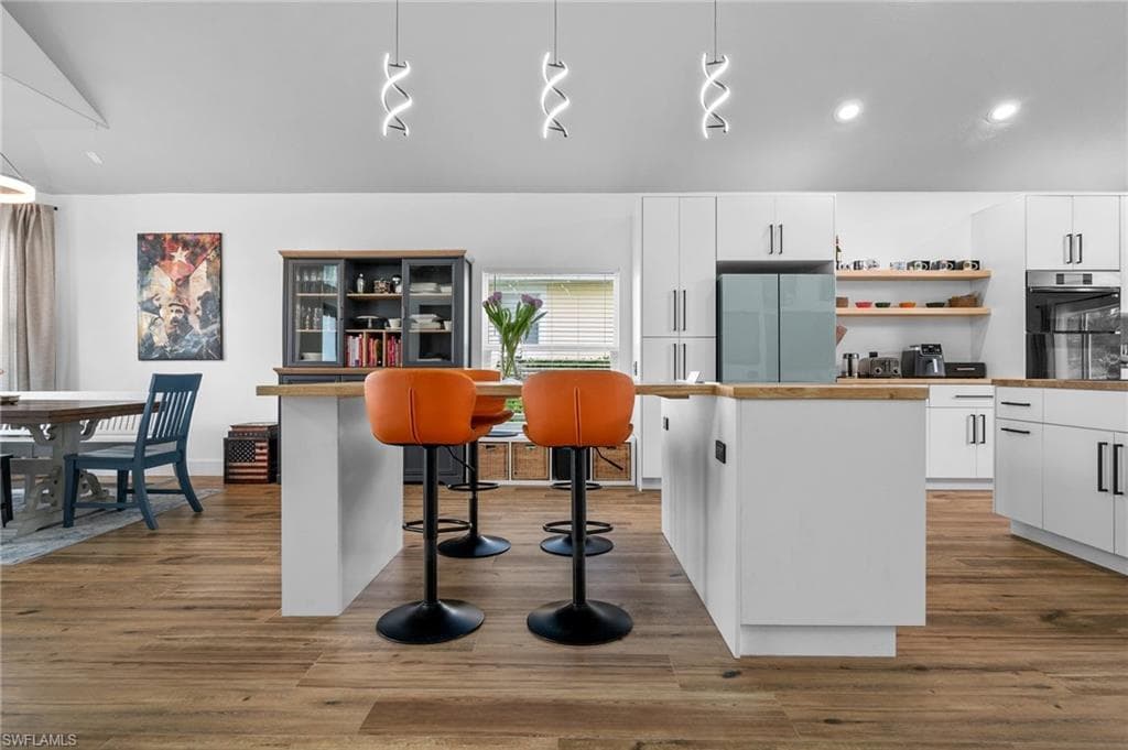 2513 Blackburn Cir, Cape Coral, FL 33991-7