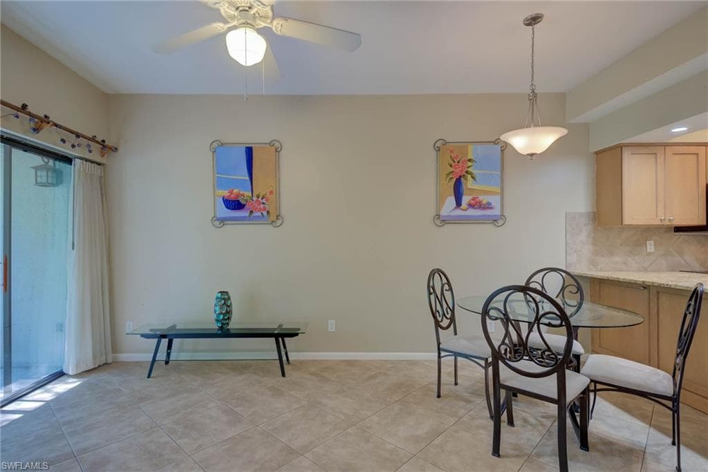 3323 Olympic Dr 723, Naples, FL 34105-12