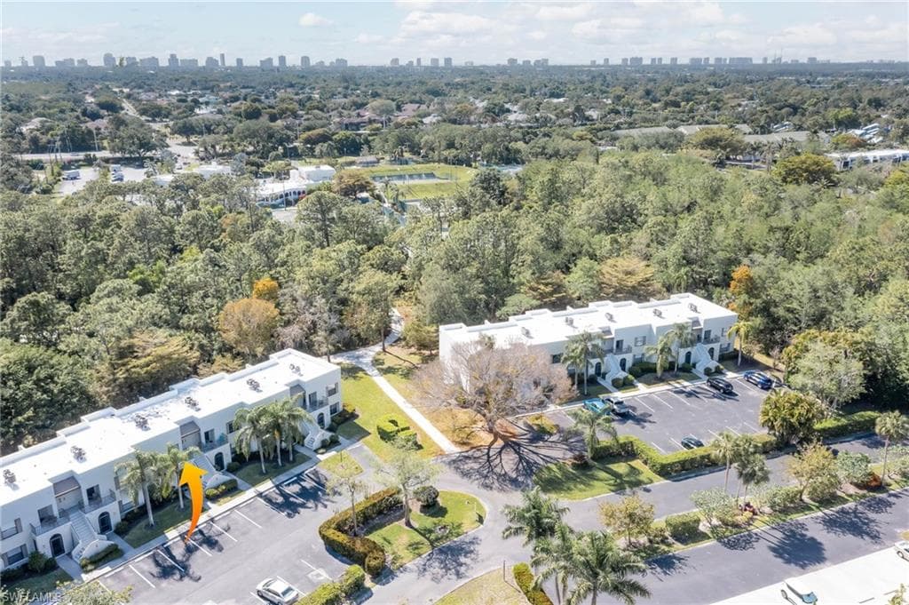 3323 Olympic Dr 723, Naples, FL 34105-27