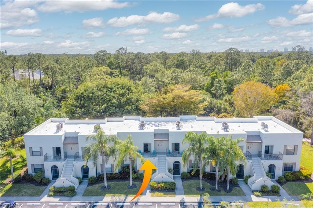 3323 Olympic Dr 723, Naples, FL 34105-2