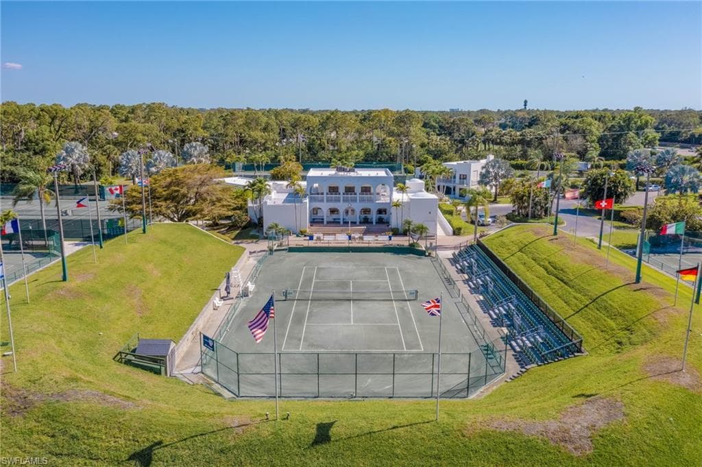 3323 Olympic Dr 723, Naples, FL 34105-34