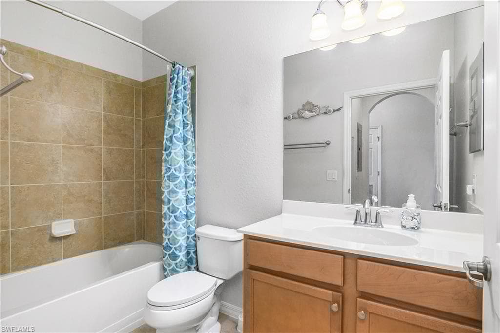 9719 Acqua Ct 241, Naples, FL 34113-25